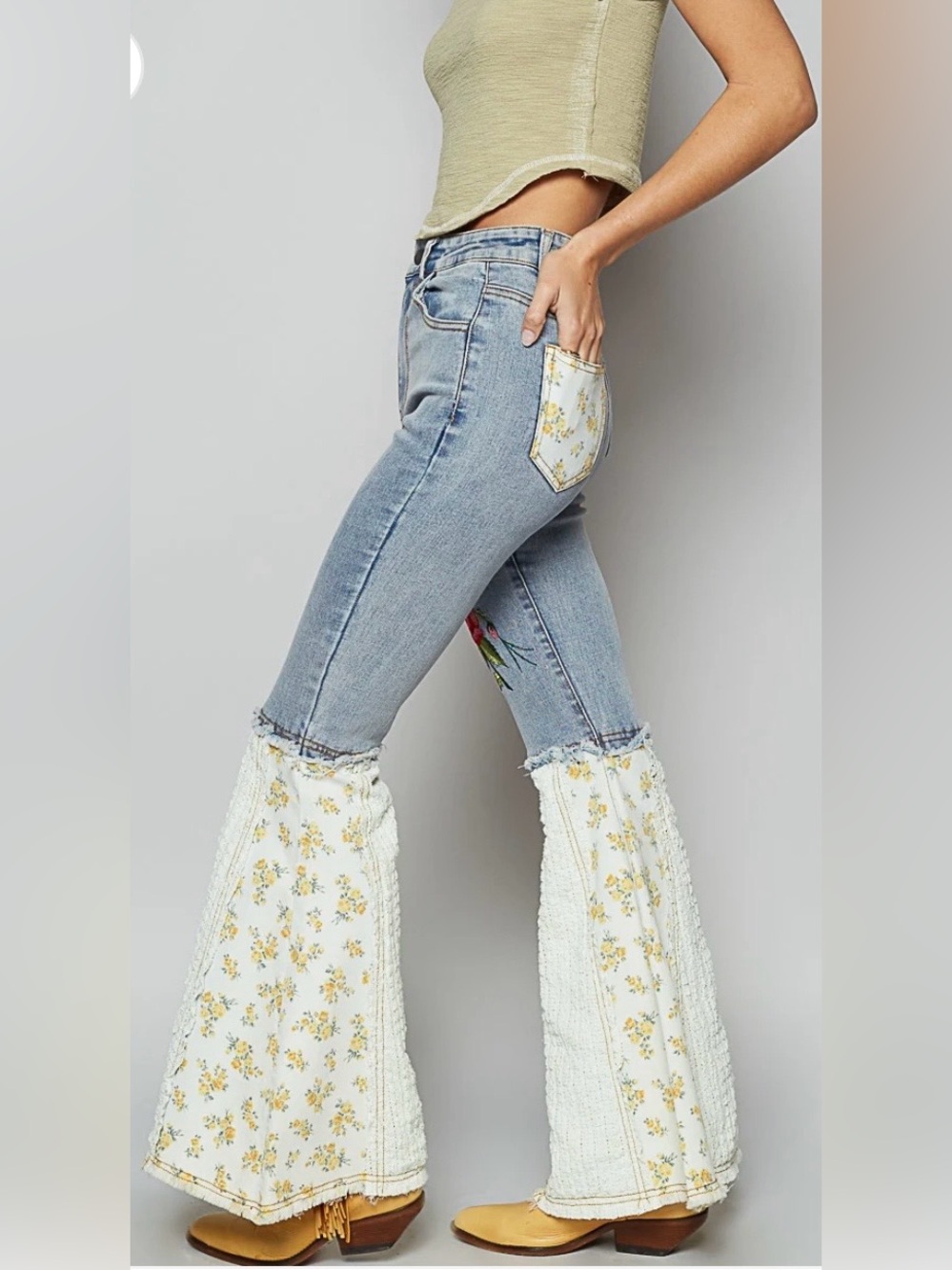 POL Autumn Rose Embroidered Floral Flare Denim Jeans Vintage Wash, Boho Size L